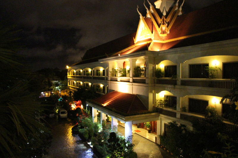 Lin Ratanak Angkor Hotel Siem Reap Exterior foto